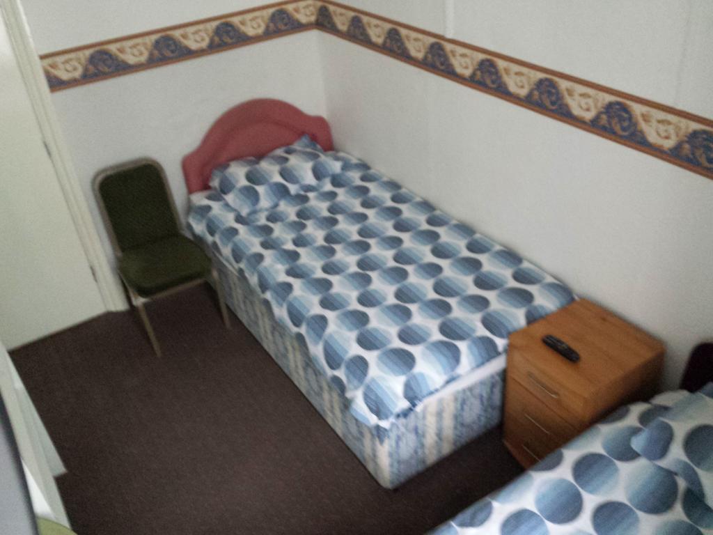 The Elmora Bed & Breakfast - Blackpool — Photos 3